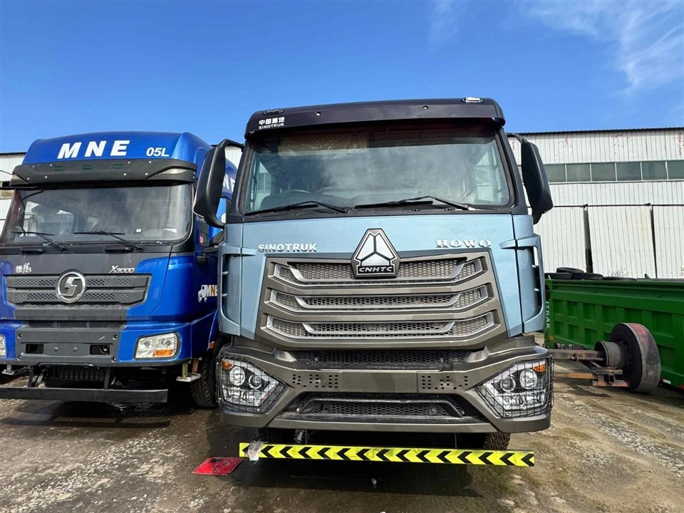 Howo 6x4 Dump Truck For Mining factory