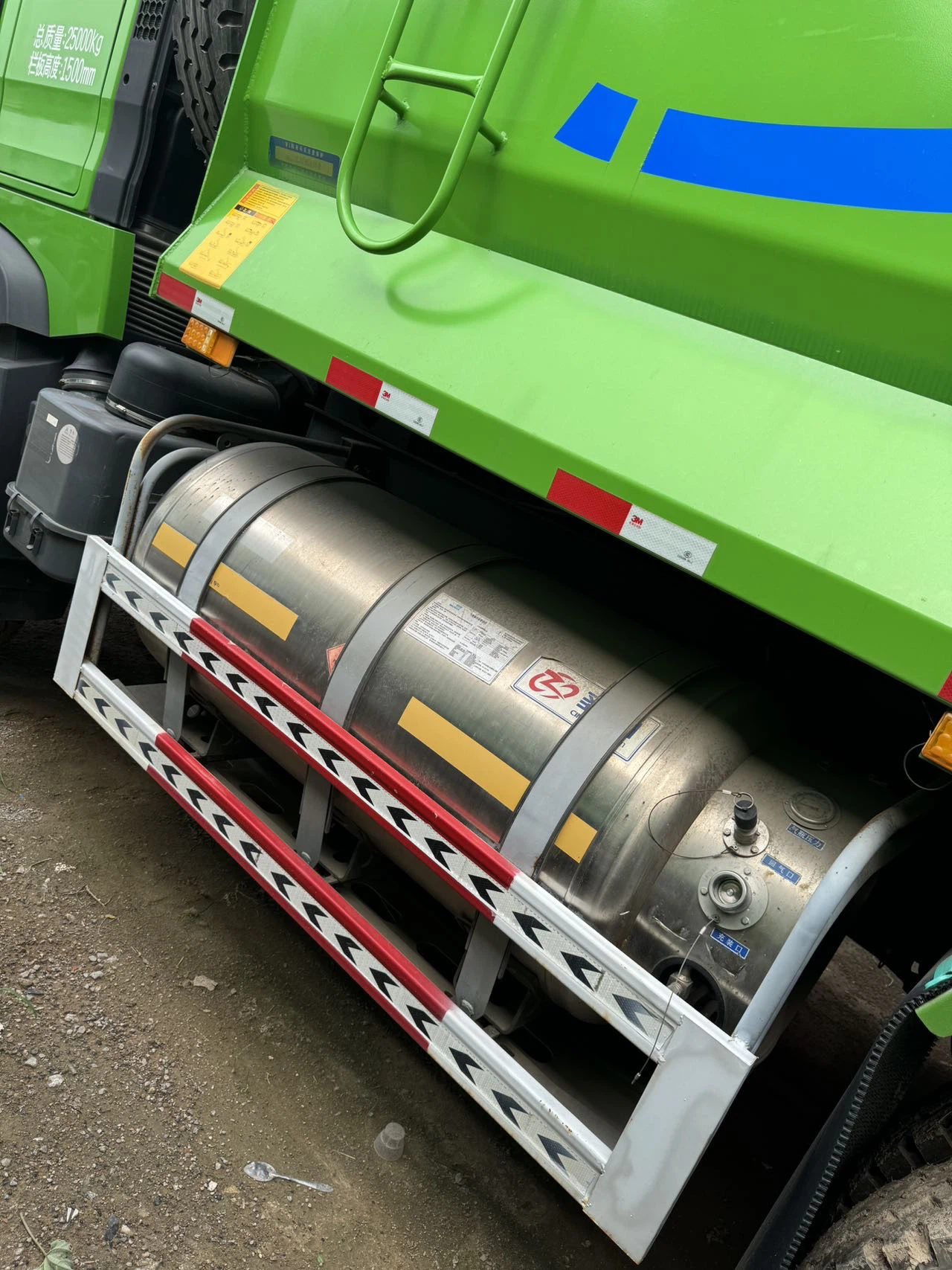 2025-11-06103950587 2025-11-06103950587