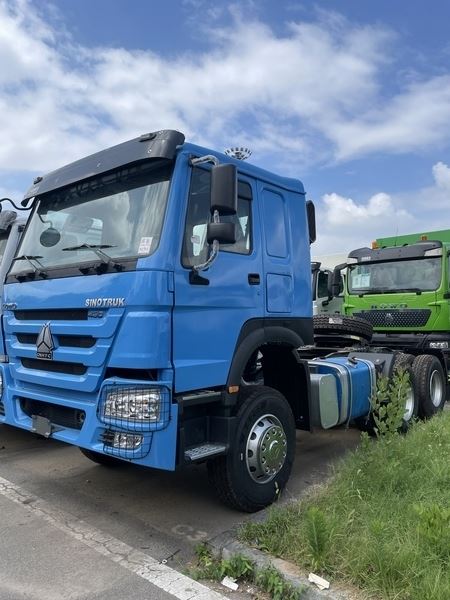Caminhão resistente do trator de SINOTRUK HOWO 430HP 6x4 para transporte- de longa distância
