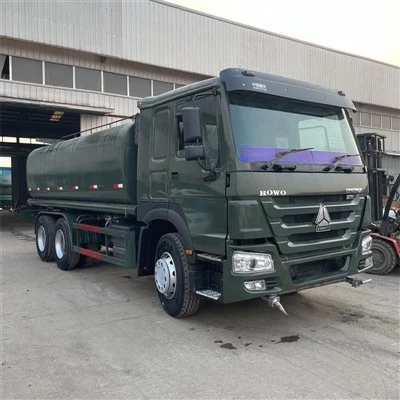 Caminhão de tanque de gasolina sinotruk 6x4
